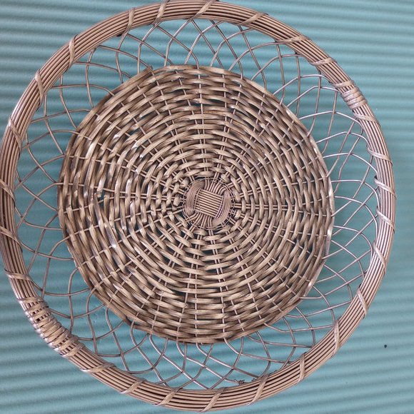 Vintage Aluminum Woven Metal Round Basket, Silver tone, 10 in. diameter - Picture 2 of 7